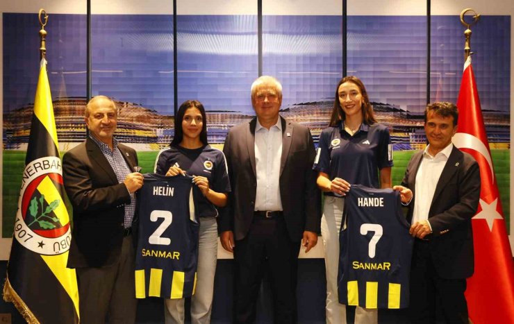 Fenerbahçe’de Hande Baladın ve Helin Kayıkçı sözleşme imzaladı