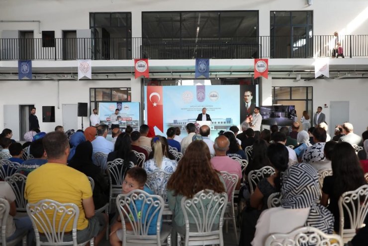 Başkan Palancıoğlu’nun gerçek olan hayali havacılık lisesi öğrenci ve velilere tanıtıldı