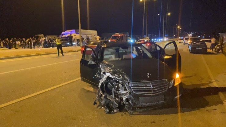 Konya’da iki otomobil çarpıştı: 3 yaralı