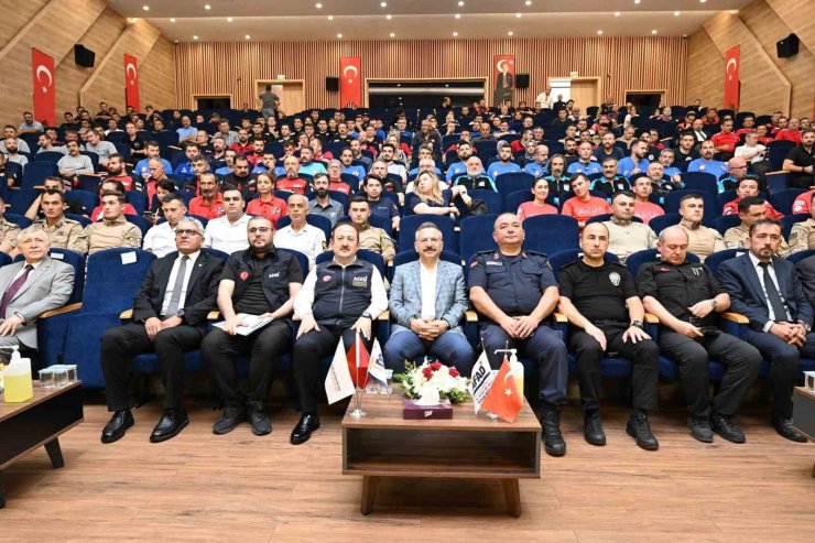 AFAD ve Eskişehir Valiliği’nden ortak proje ile gönüllü ekipler sertifikalandı