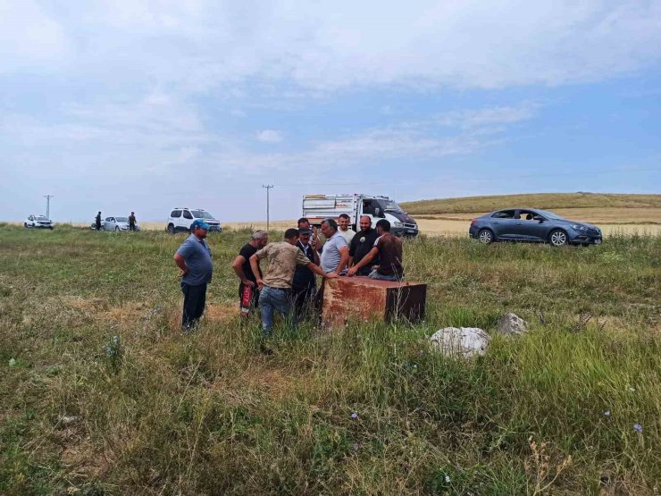 Akyaka’da köylüler içme suyu depoları imece usulüyle temizlendi