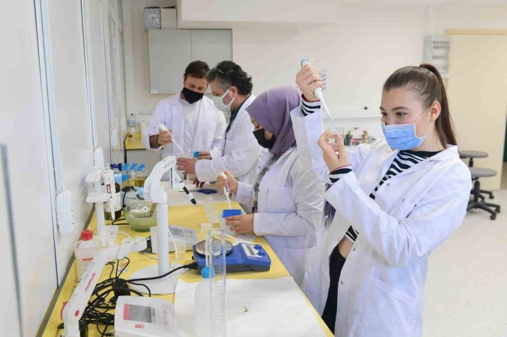 Anadolu Üniversitesi ara eleman değil, aranan mezunlar yetiştiriyor