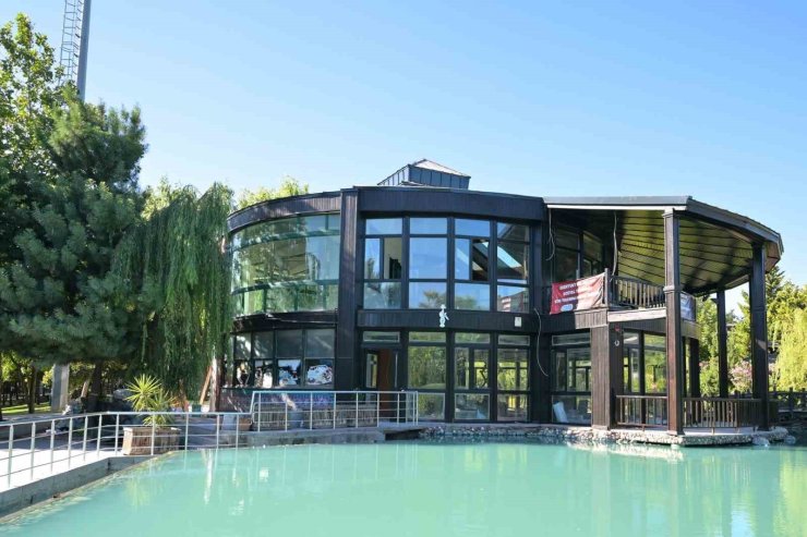 Esenyurtlu gençlere müjde: Vatan Kitap Kafe ağustos sonunda hizmete açılıyor