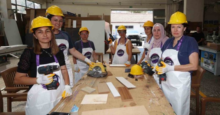 Muğlalı kadınlara boya, sıhhi tesisat ve marangozluk eğitimi