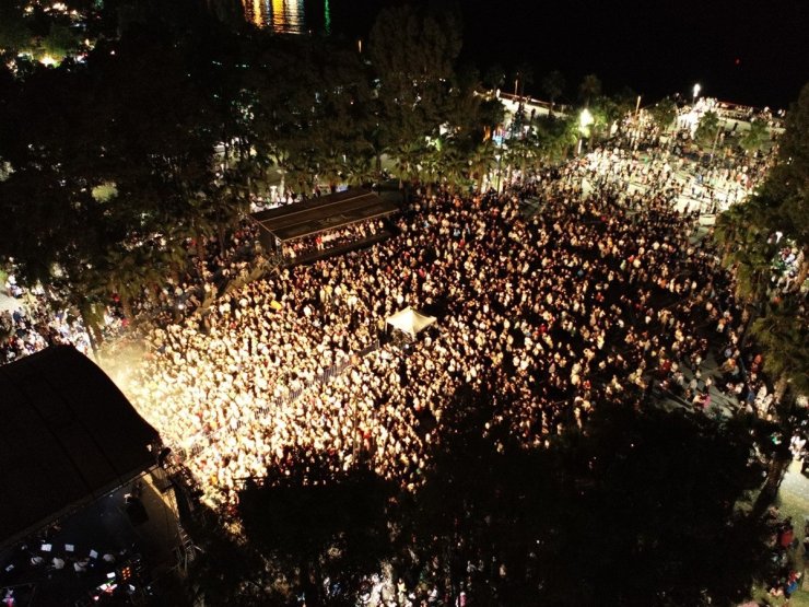 33. Uluslararası Akçaabat Müzik ve Halk Oyunları Festivali coşkuyla sona erdi