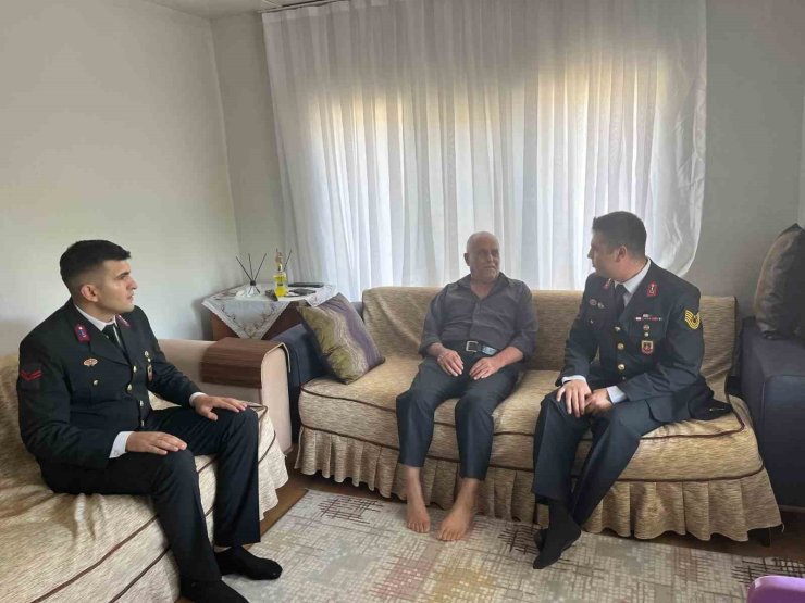 Aydın’da gaziler yalnız bırakılmıyor