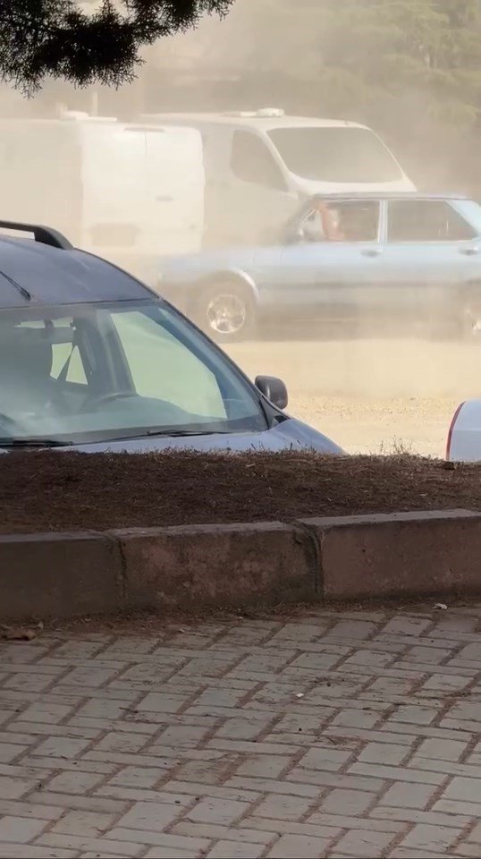 Tofaş marka aracıyla drift yaparken kameralara yakalandı