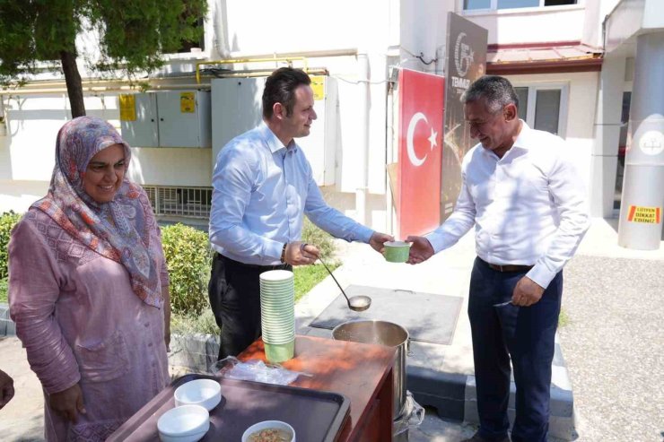 Muğla’da geleneksel aşureyle gönüller bir oldu