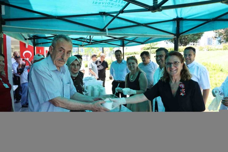 Nilüfer Belediyesi’nden şehit ve gazi yakınlarına aşure ikramı