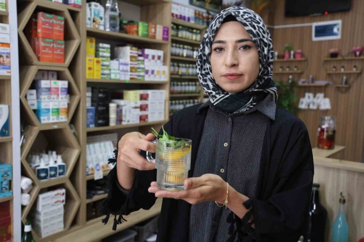 Bunaltıcı sıcak havalarda en basit karışım: "Bitkisel Churchill"