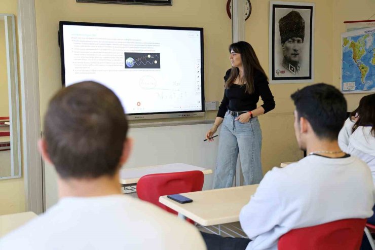 "Ata Akademi" ile eğitim artık her an her yerden ulaşılabilir olacak