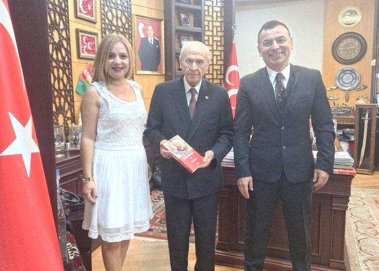 Devlet Bahçeli’nin ‘Birleştirici Hilal’ modeli kitaplaştı