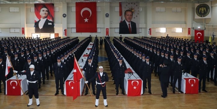 Erzincan POMEM’de 449 polis adayı mezuniyet coşkusunu yaşadı