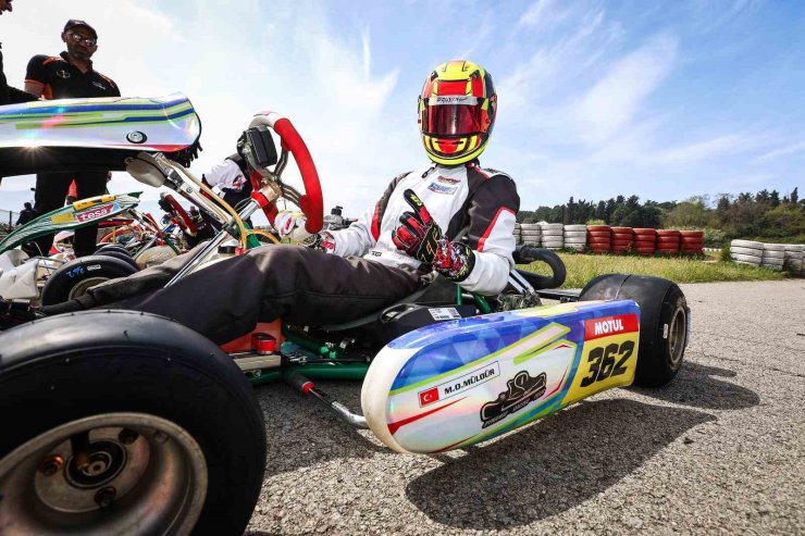 Türk pilot Onur Müldür, dünya sahnesine çıkıyor