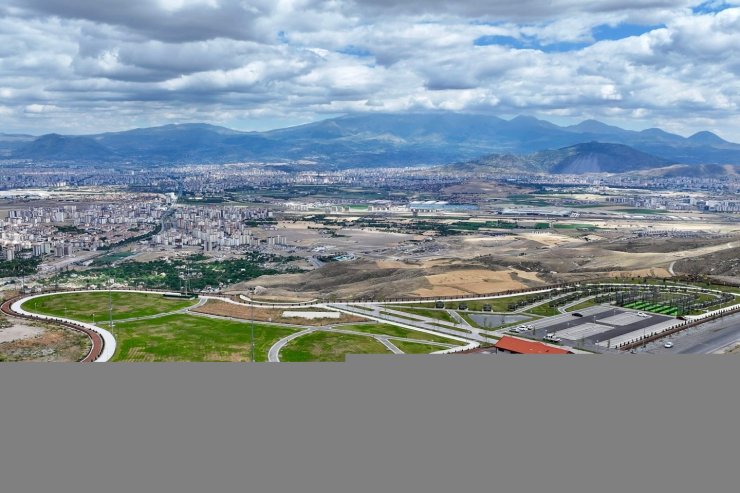 Başkan Çolakbayrakdar: "En güzel şehir manzaralı millet bahçesi, herkesin yeni gözdesi oldu"