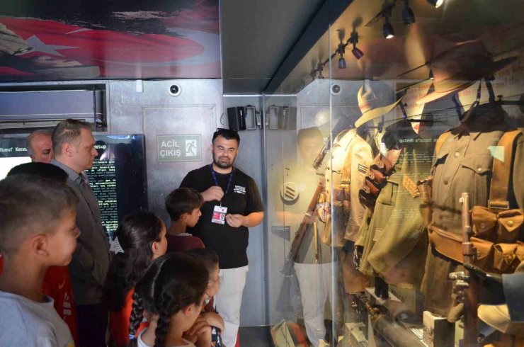 "Çanakkale Savaşları Mobil Müzesi" Bulanık’ta ziyarete açıldı
