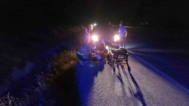 Takla atan araç metrelerce sürüklendi: Ehliyetsiz sürücü ölümden döndü