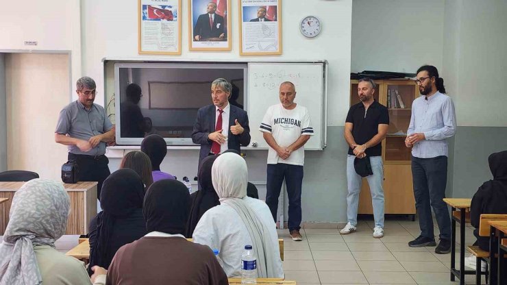 Kütahya İl Milli Eğitim Müdürü Yılmaz: "Çözüm üretmek bizim görevimiz"
