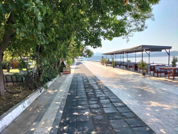 Köyceğiz’de aşırı sıcaklar hayatı olumsuz etkiledi