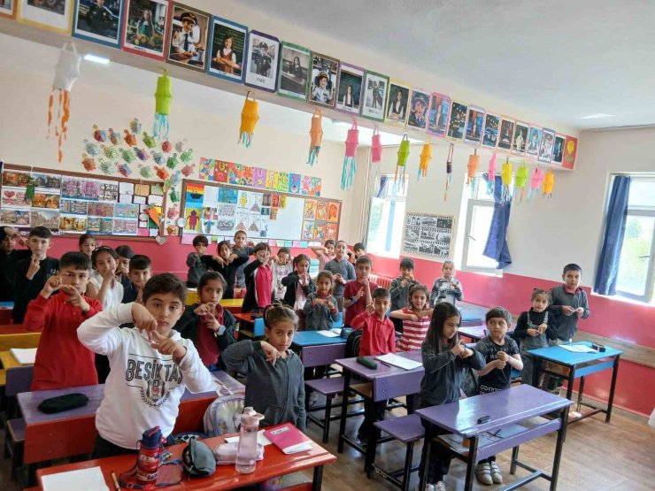 Van’dan 3 proje ’Maarifin Yüz Akı’ dergisinde yayınlandı