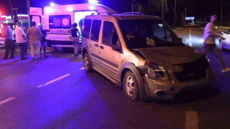 Tavşanlı’da otomobiller çarpıştı: 3 yaralı