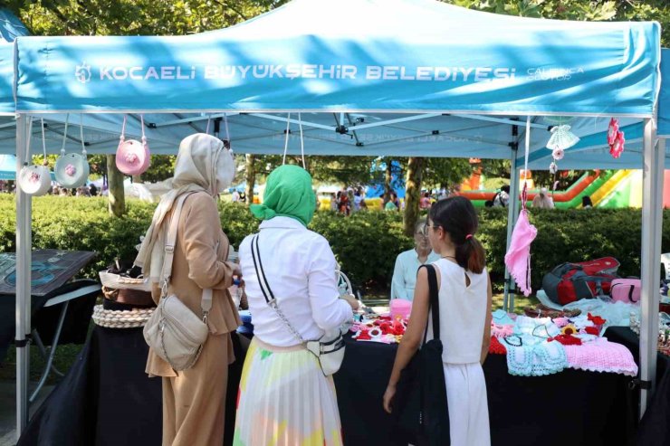 Kadınların el emekleri "Komek Sepeti" ile ekonomiye kazandırılıyor