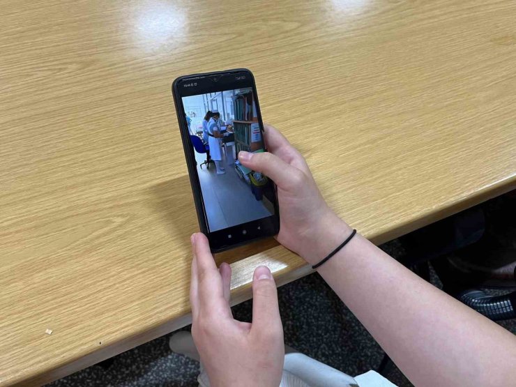 Lise öğrencisi Nursemin Sri Lanka’da gönüllü sağlık hizmeti verdi