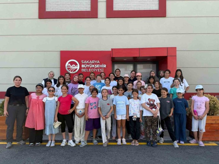 Bu merkezde yaşayarak öğreniyorlar