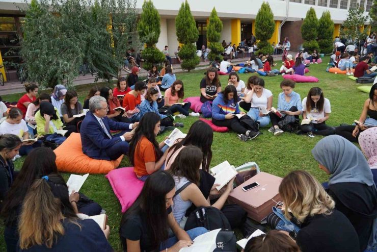 3 kıtadan 3 bin uluslararası öğrenci Ege Üniversitesi’ni tercih etti