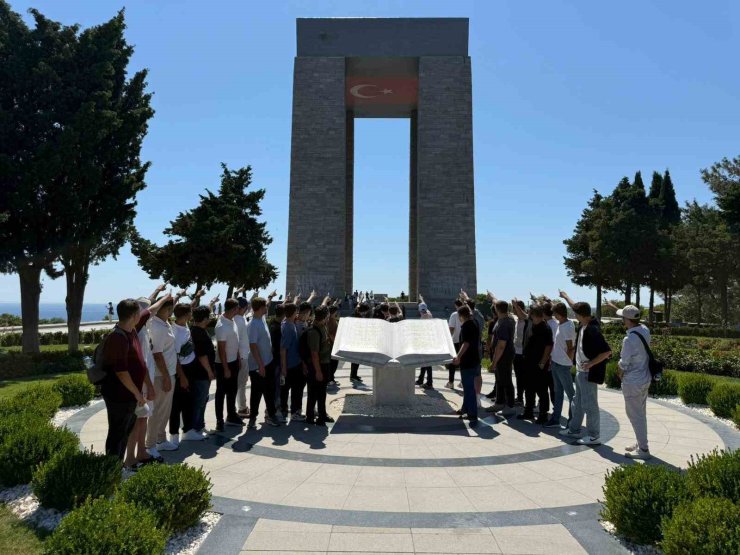 Yeşilyurt Genç Meclis Üyeleri Çanakkale’de tarihi mekanları inceledi