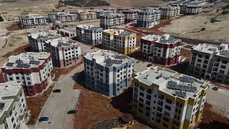 Hem deprem hem de sosyal konutlarda sona gelindi