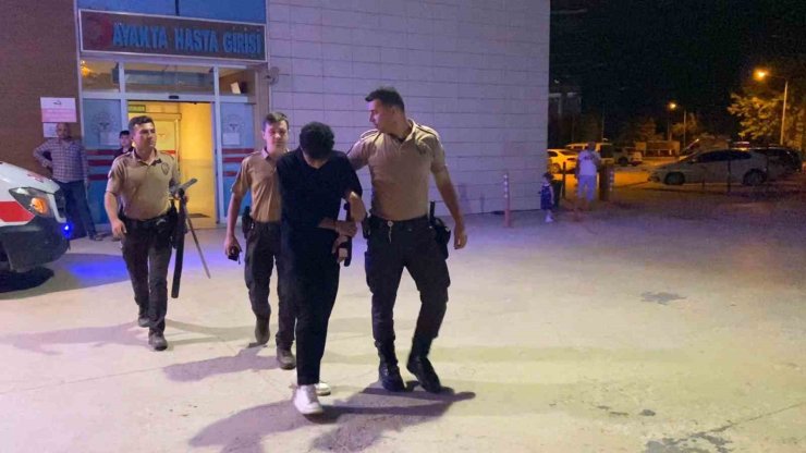 Belindeki kemerden 60 santimlik döner bıçağı çıktı