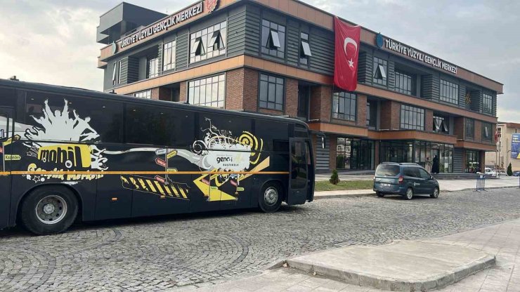 GençBüs’te YKS tercih maratonu