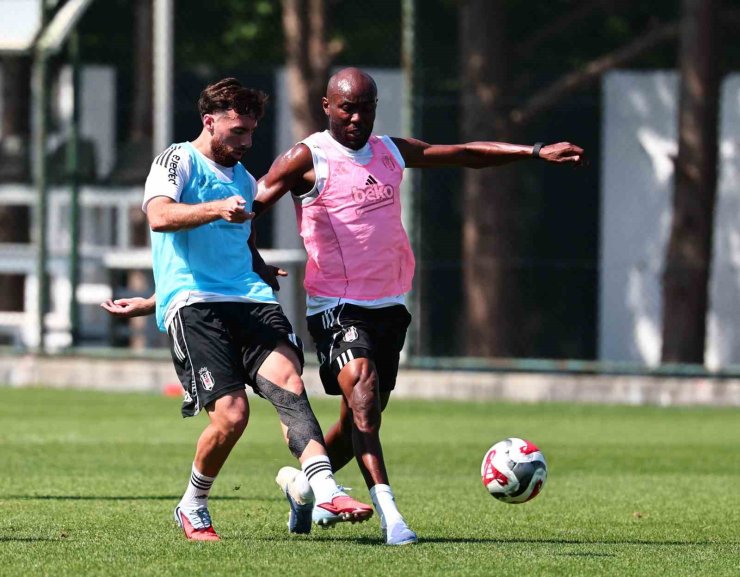 Beşiktaş, St. Patrick’s maçı hazırlıklarını sürdürdü