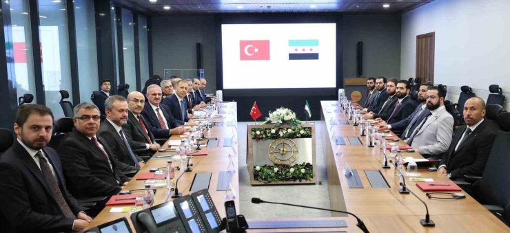 İçişleri Bakanı Yerlikaya, Suriyeli mevkidaşı Hattab ile görüştü