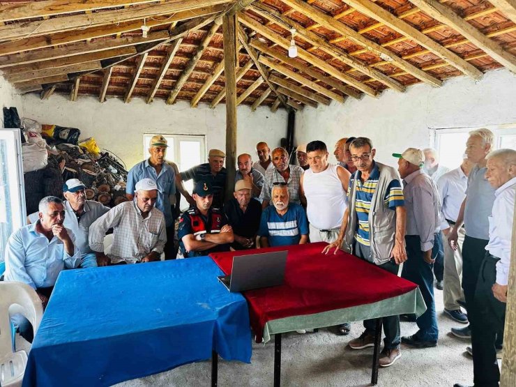 Kırşehir Jandarma’dan ’Mutluluğa Kurşun Sıkma’ projesi