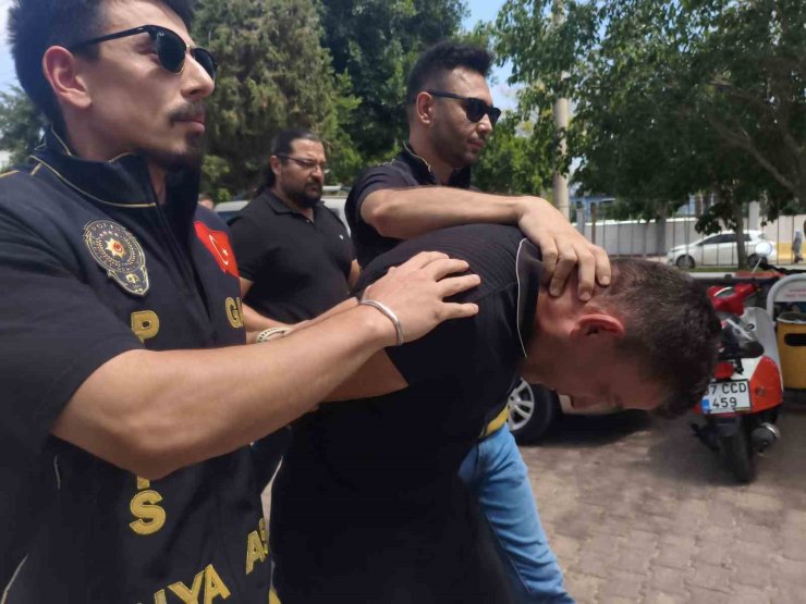 Kuyumcudan 18 bilezik gasbeden zanlı tutuklandı