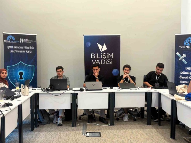 Genç yetenekler için siber güvenlik kampı