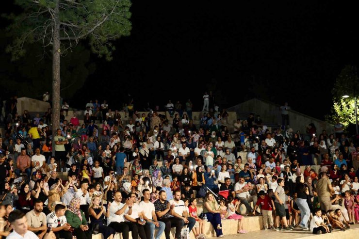 Siirt’te halk konseri coşkusu