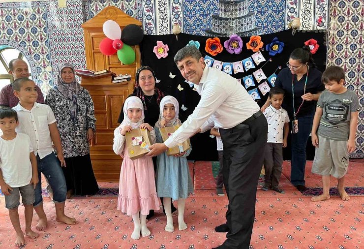 Mersin’de Kur’an Kursu öğrencileri Kur’an’a geçmenin heyecanını yaşadı