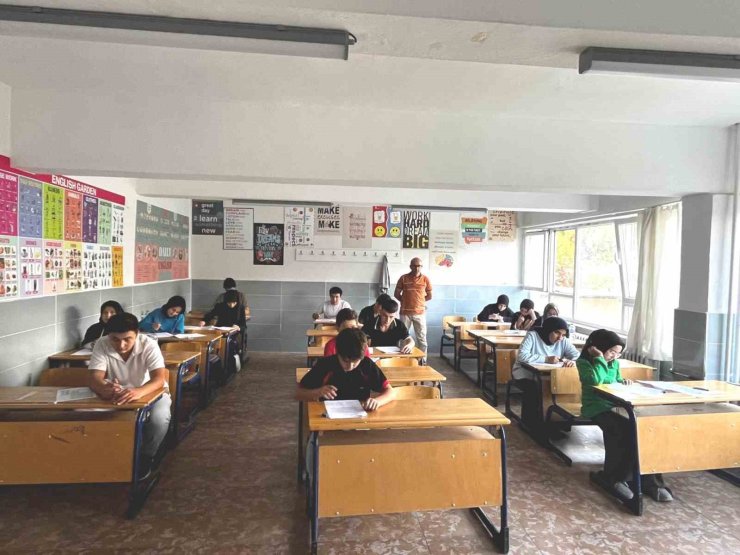 Simav’da hafızlık öğrencilerine yönelik sınava