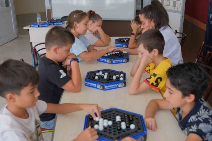 Aydınlı çocuklar Büyükşehir’in Akıl Oyunları eğitiminde bir araya geliyor