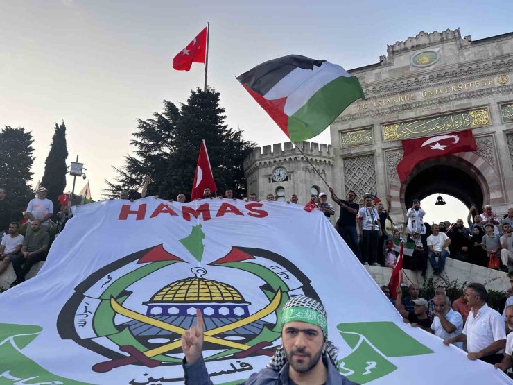 İstanbul’da "Gazze’ye Umut Işığı Ol" yürüyüşü: Binlerce kişi Ayasofya Camii’ne yürüdü