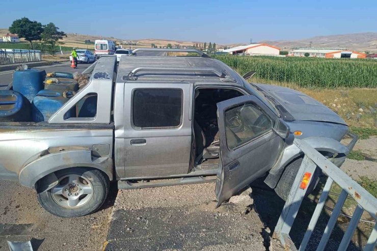 Sivas’ta trafik kazaları: 4’ü çocuk 9 yaralı