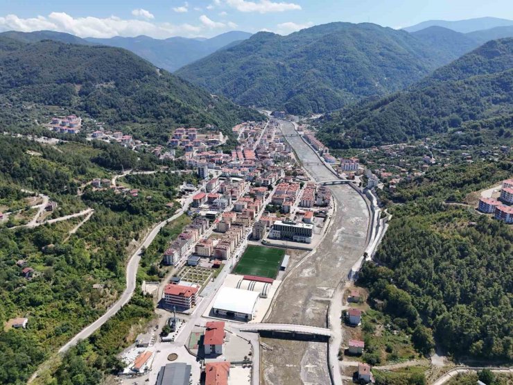 Büyük sel felaketinin 4’üncü yıl dönümü: Bir ilçe yeniden inşa edildi