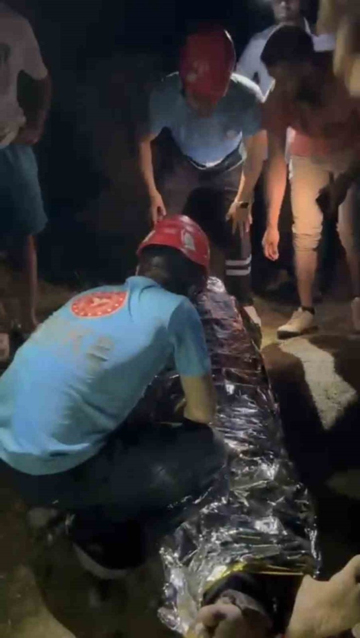 Muş’ta Kızılağaç Kanyonu’nda bir kişi uçurumdan düşerek yaralandı