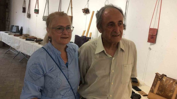 Datça’ya yerleşti, deriden sanata uzanan yolculuğa çıktı