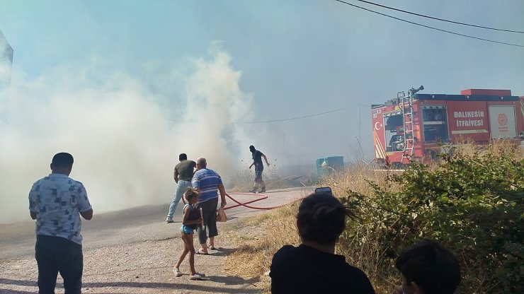 Bandırma’da NATO Dolum Tesisi yakınında çıkan yangın söndürüldü