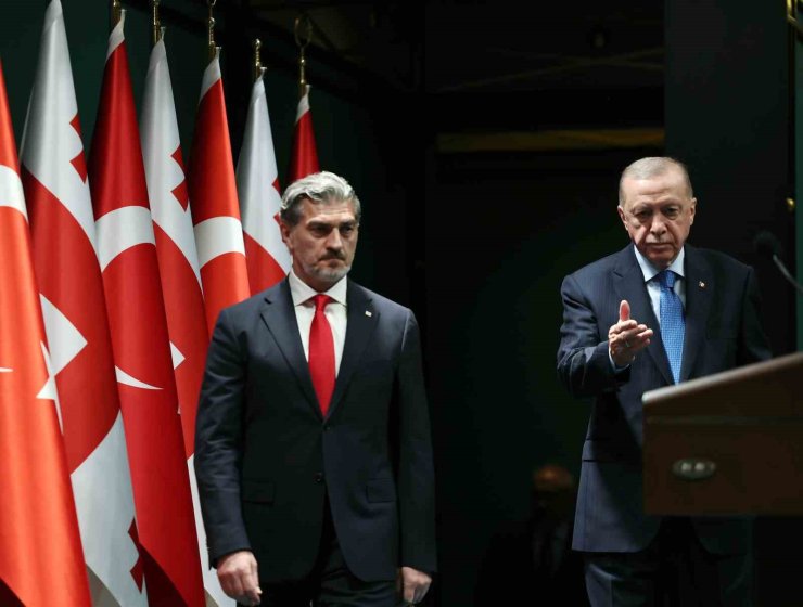 Cumhurbaşkanı Erdoğan: "Gürcistan ile yeni ticaret hedefimiz 5 milyar dolara emin adımlarla ilerliyoruz"