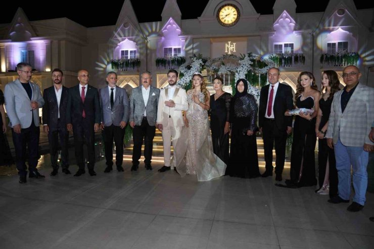 Gazeteci Azim Deniz’in mutlu günü